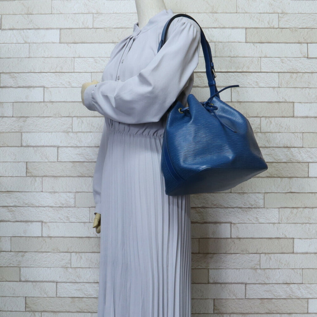 Louis Vuitton Epi blue Toledo blue Epi Leather Shoulder Bag