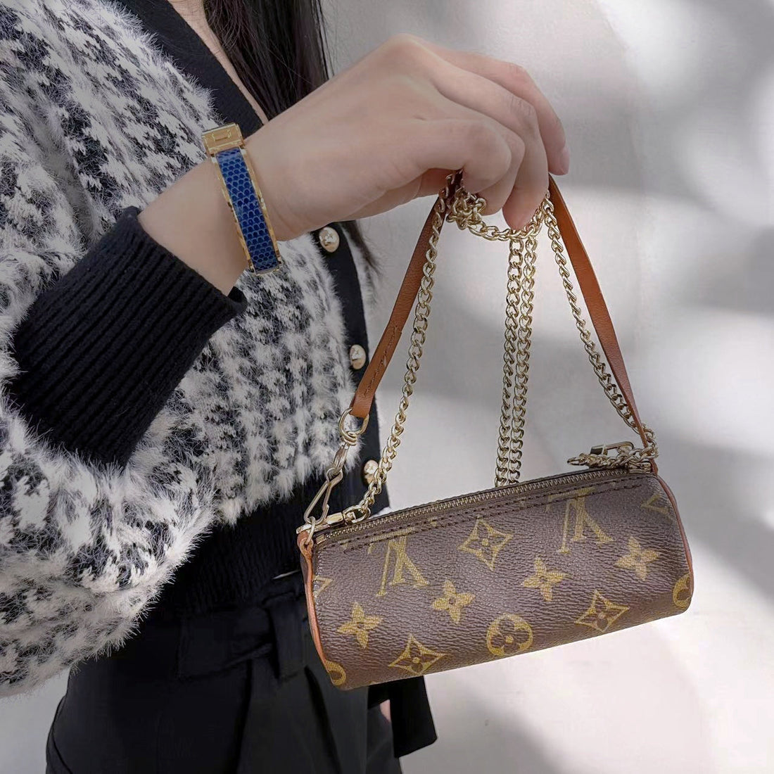 Louis Vuitton Papillon Attached Pouch