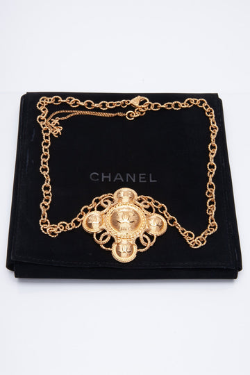 CHANEL Metal CC NSSklace Gold Tone