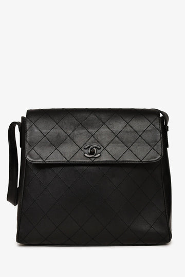 Chanel™ 1997-99 Black Leather Quilted CC Turn Lock Flap Shoulder Bag (As Is)