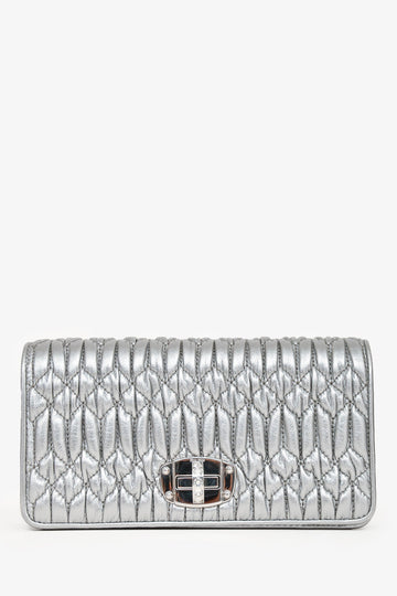 Miu Miu Silver Metallic Leather MatelaESe CroESbody Bag with Chain