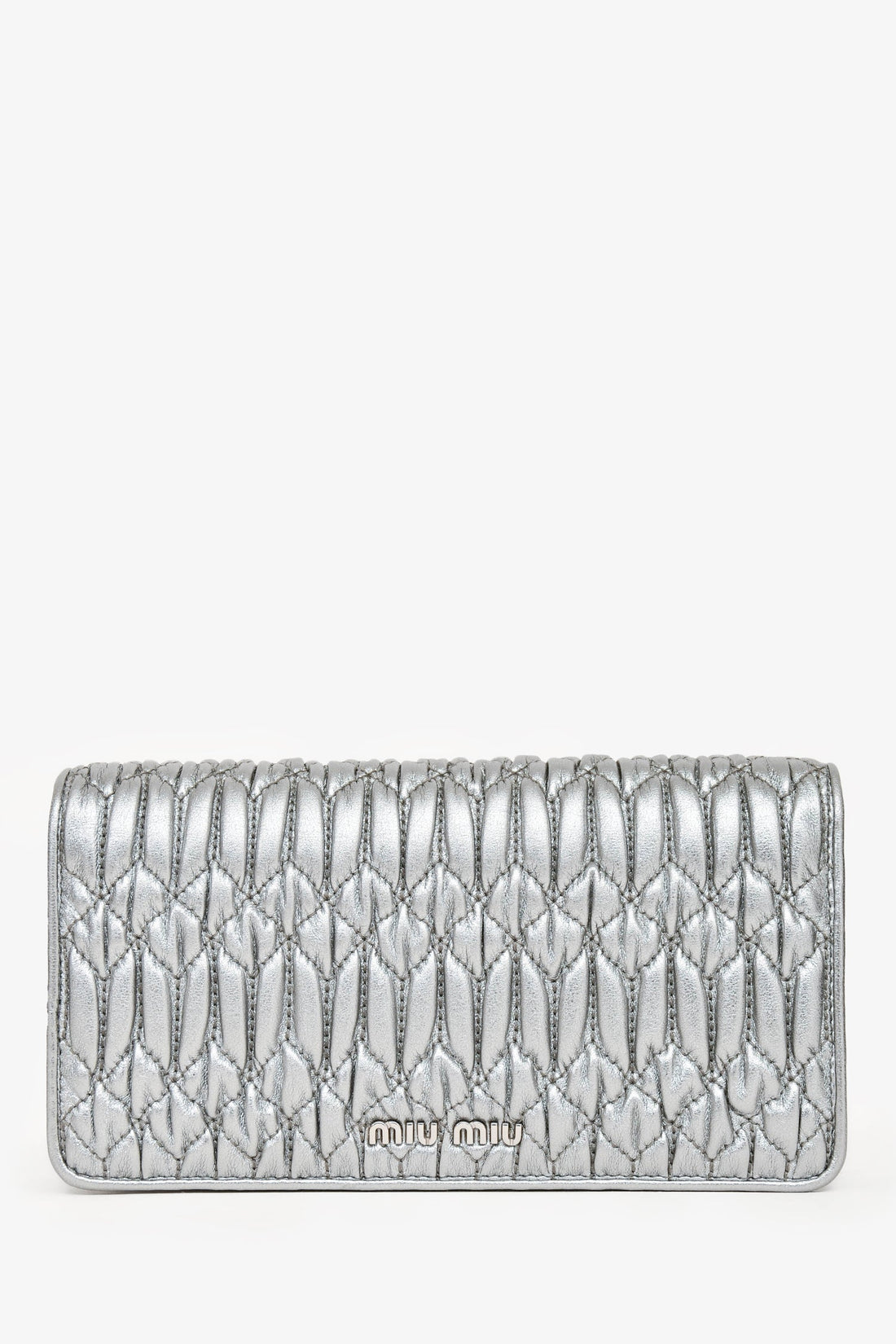 Miu Miu Silver Metallic Leather MatelaESe CroESbody Bag with Chain