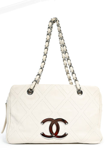 Chanel™ 2005 Off-White Calfskin Diamond Stitch Shoulder Bag