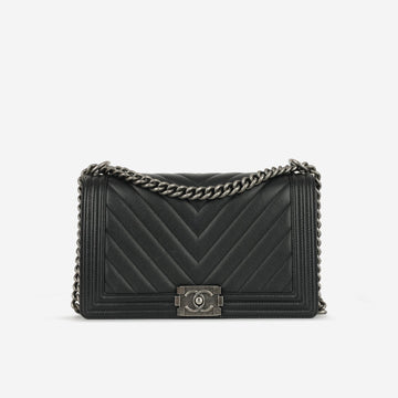 Chanel - New Medium Boy Bag - Black Chevron Caviar RHW - 2017 -