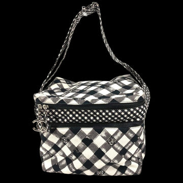 White Leather Chanel Shoulder Bag