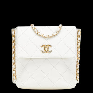 White Leather Chanel Shoulder Bag