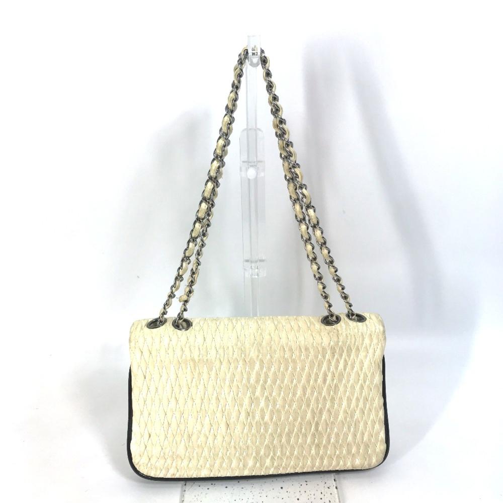 White Leather Chanel Shoulder Bag