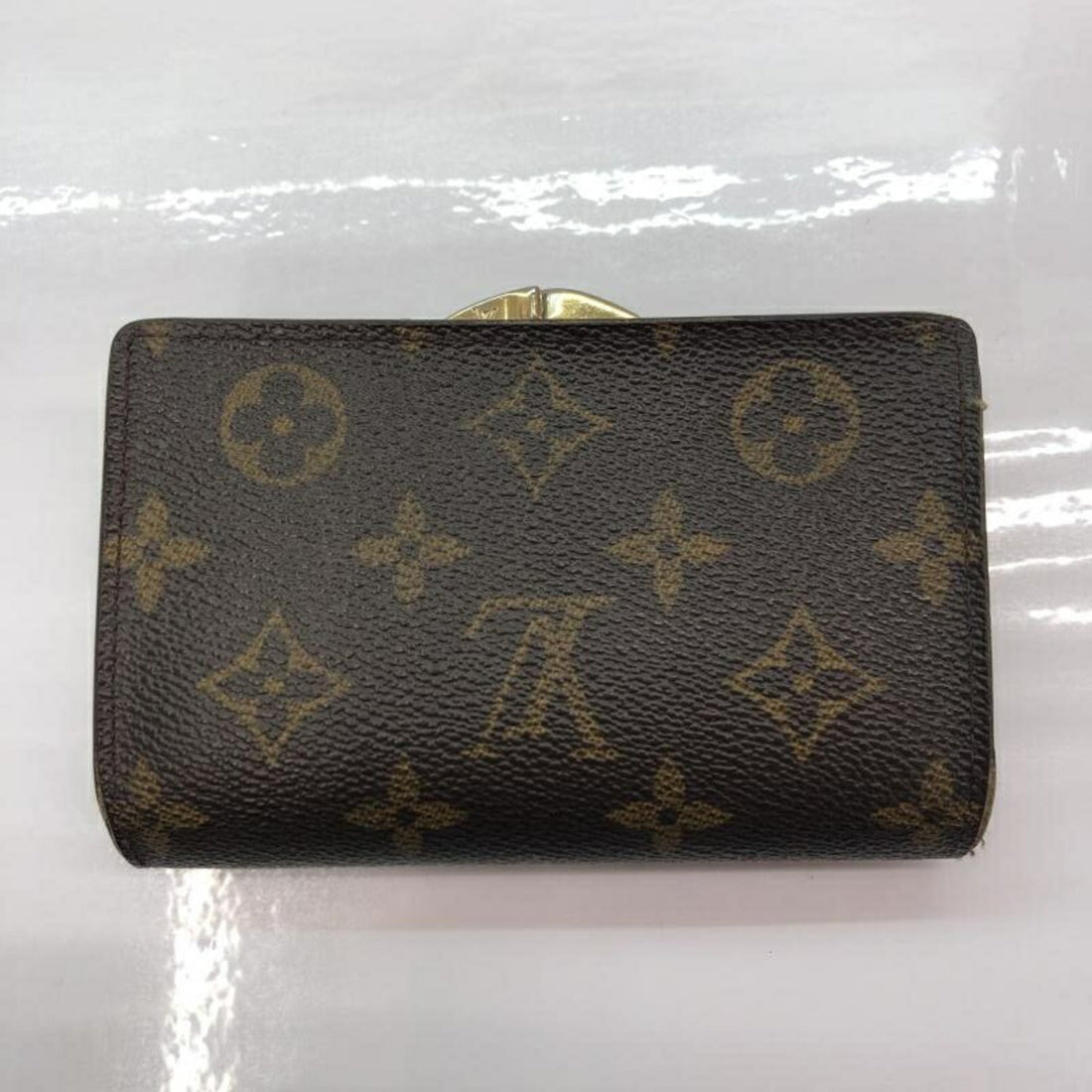 Louis Vuitton Monogram Leather Wallet (Bi-Fold)