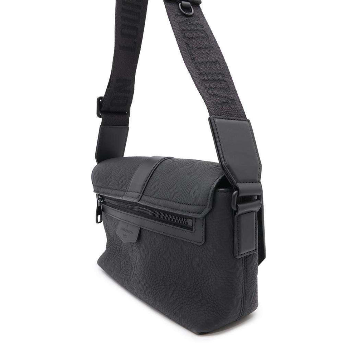 Louis Vuitton Monogram  Noir Shoulder Bag