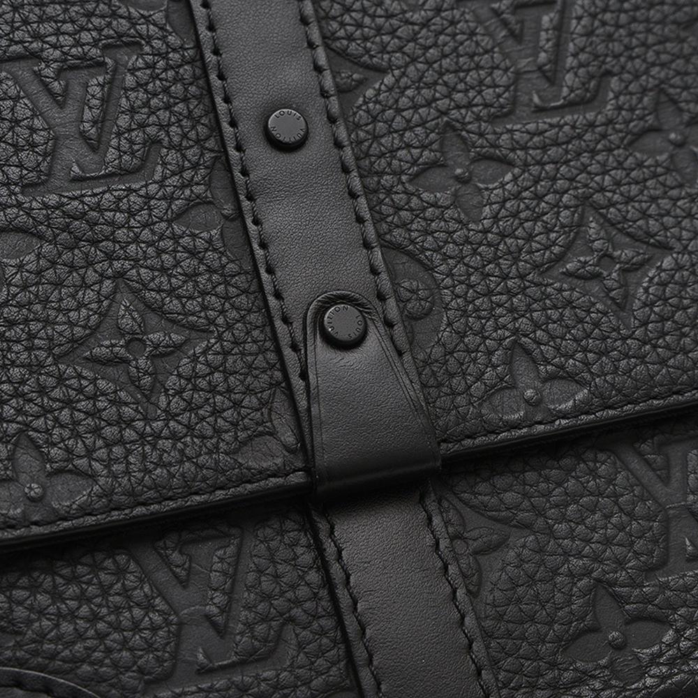 Black Fabric Louis Vuitton Shoulder Bags