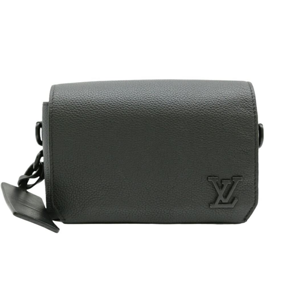 Black Leather Louis Vuitton Shoulder Bags