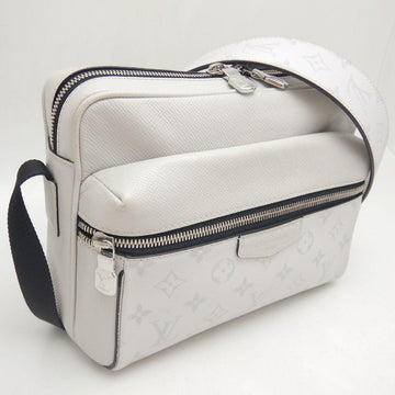 Black Leather Louis Vuitton Messenger