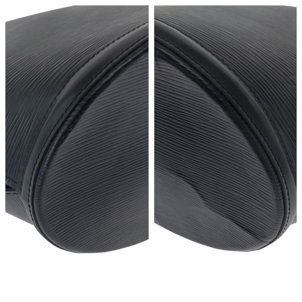 Black Leather Louis Vuitton Shoulder Bags