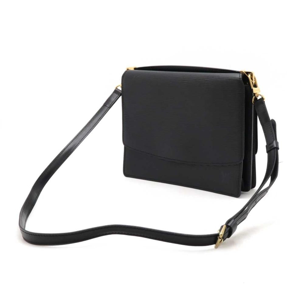 Black Leather Louis Vuitton Shoulder Bags