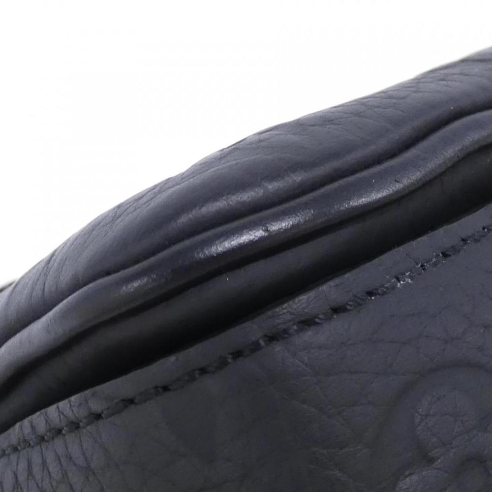 Black Leather Louis Vuitton Shoulder Bags