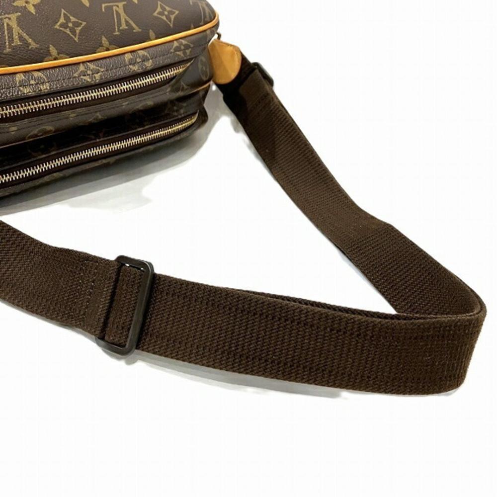 Brown Canvas Louis Vuitton Reporter