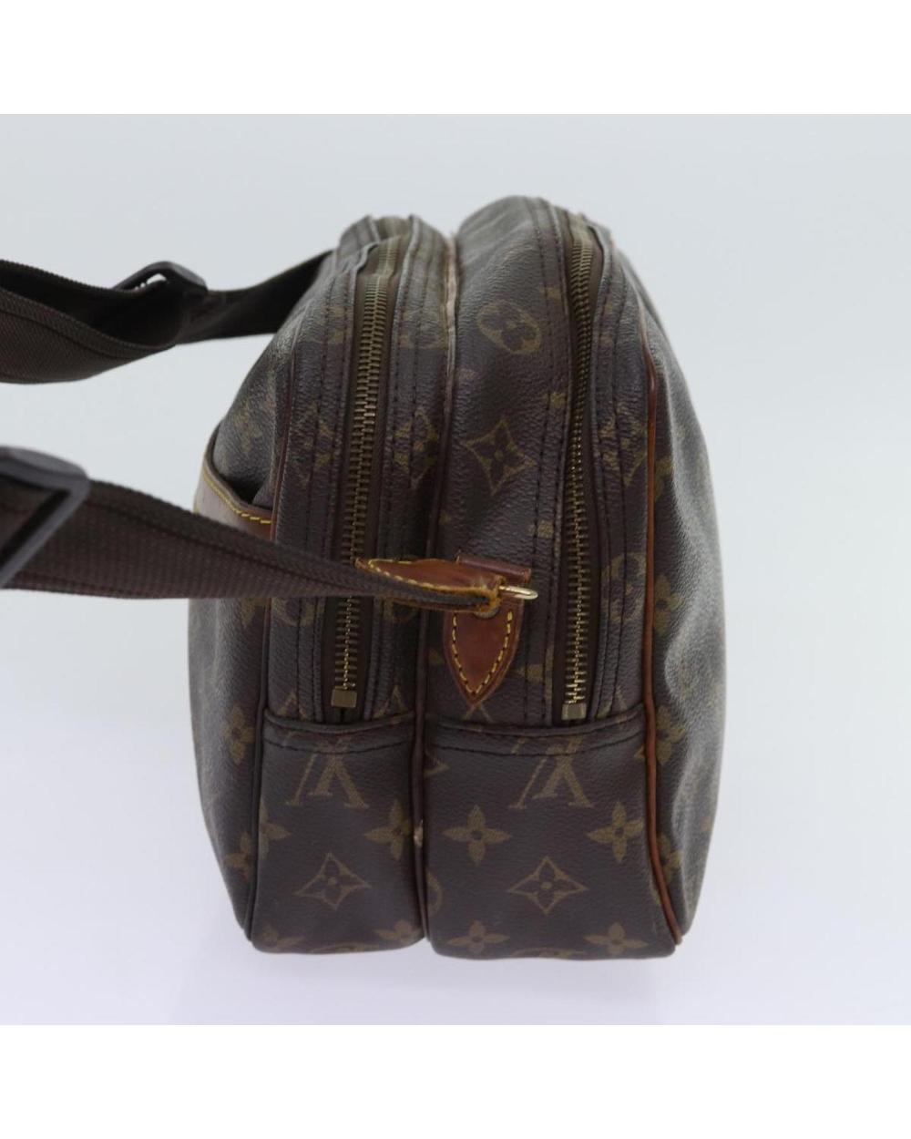 Brown Canvas Louis Vuitton Reporter
