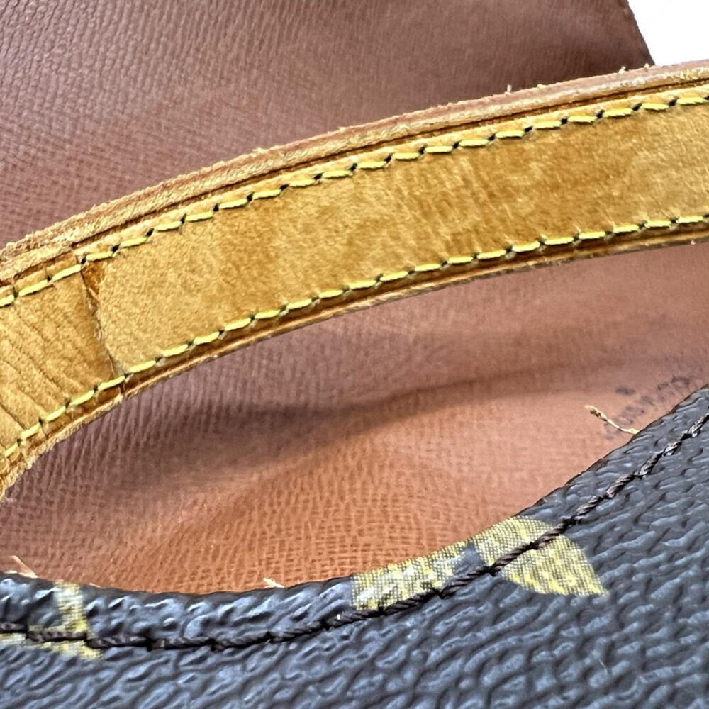 Brown Canvas Louis Vuitton Musette Salsa