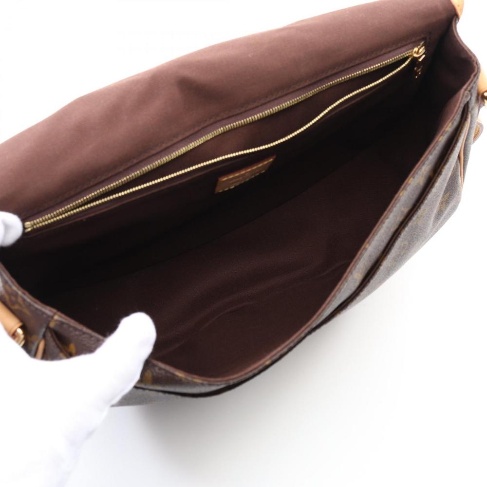Brown Canvas Louis Vuitton Menilmontant