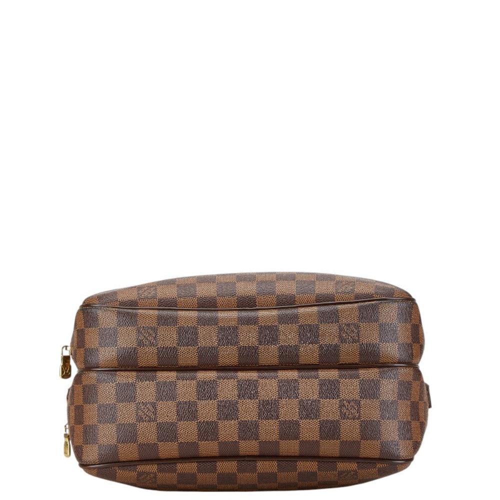 Brown Canvas Louis Vuitton Reporter