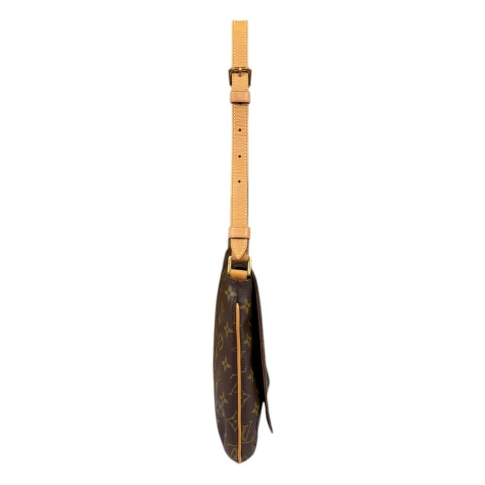Brown Canvas Louis Vuitton Musette Salsa