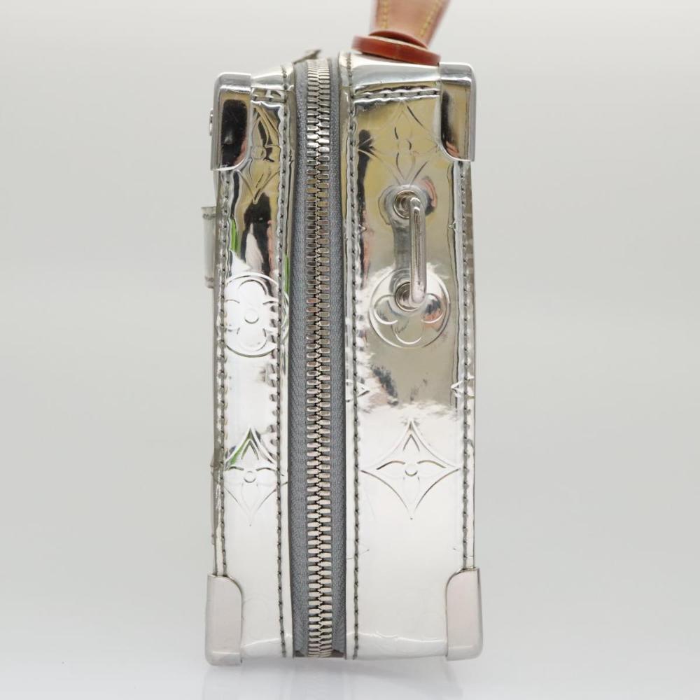 Silver Leather Louis Vuitton Shoulder Bags