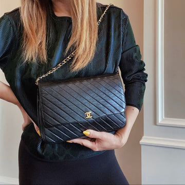CHANEL vintage 24k gold lambskin shoulder bag