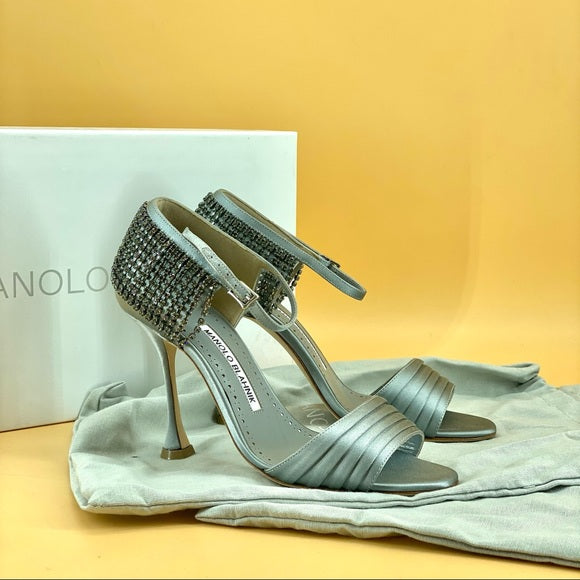 MANOLO BLAHNIK crystal high-heeled sandals